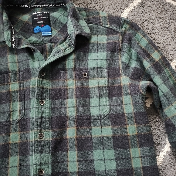 Kavu big joe flannel plaid button up size large - Picture 4 of 8